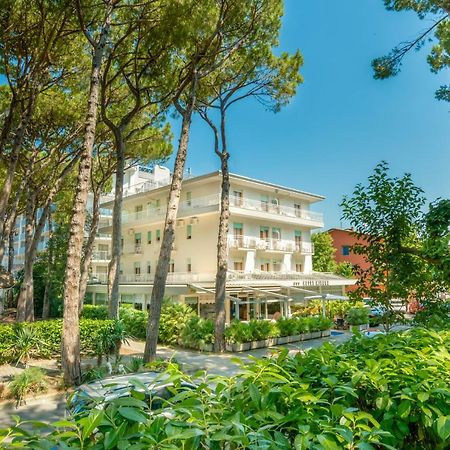 Hotel Milano Eraclea Mare Exterior photo